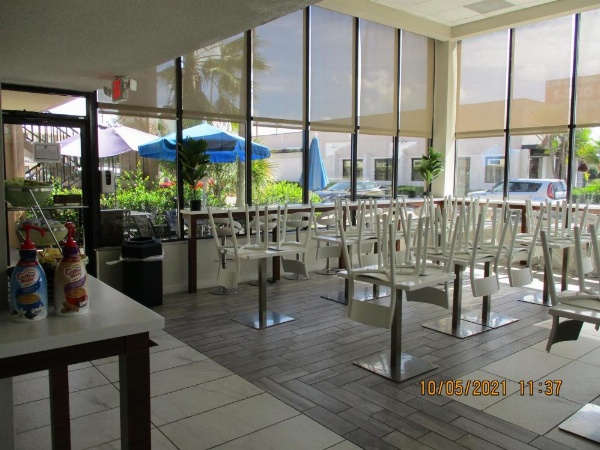 Quality Inn & Suites Kissimmee by The Lake image 9